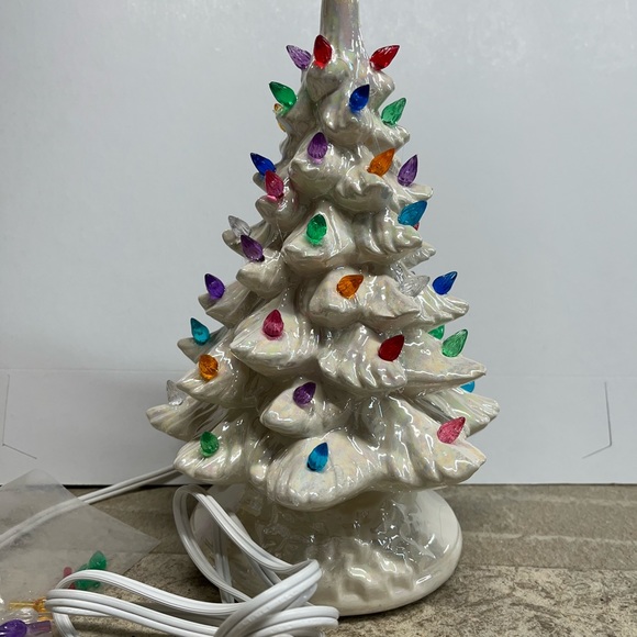 Handmade glazed white mother of pearl Christmas tree - Picture 2 of 7